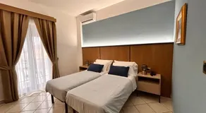 Hotel Al Faro - Image 2