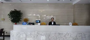 Huaze Hotel - Image 2