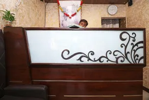 Hotel O Silver Inn Near Acropolis Mall - Image 4