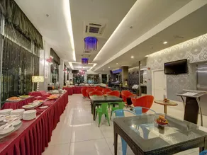 Arenaa Deluxe Hotel - Image 5