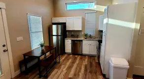 Hidden Gem! Private Guest Home - Image 5