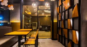 Hotel Crown Inn - Image 5