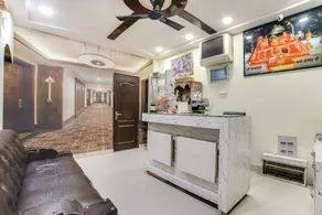Townhouse Century Hotel - Image 3