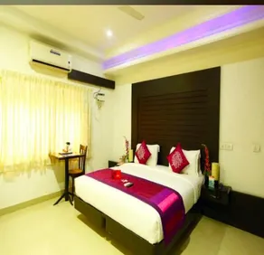 Hotel Sunshine - Image 5