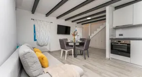 Old Town Seaside House - Image 2