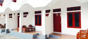 Sarwi Endah Beach Cottage - Image 1