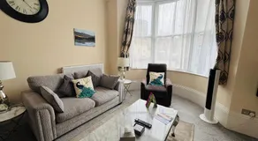 Moat Stays Victorian, Sea View! - Image 2