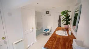 Pepper House Rooms - shared facilities - pet friendly - Image 5