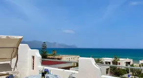 Sea view terrace house - Image 3