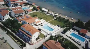 UMBRELLA BEACH APARTMENTs - Image 5