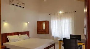 Kizhunna rock beach house - Image 2