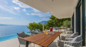 Luxury beachfront Villa Glorious Brela with pool and jacuzzi - Image 3