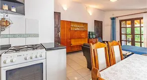 Apartamento vacacional con terraza y barbacoa | Vistas al jardín - Image 3