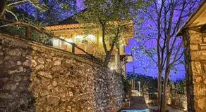Santa Marina Guesthouse - Image 2