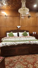 Dilshad Houseboats - Image 2