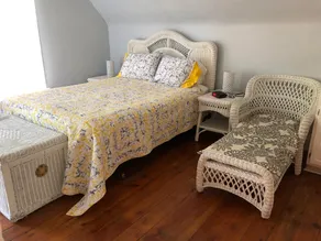Lucy's Place - Image 5