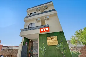 Hotel O Crown Inn - Image 5