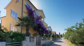 Maison avec barbecue, jardin et terrasse - Image 5