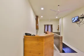 Hotel O 30712 surya palace - Image 2