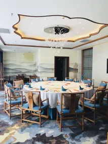 HSBC Hotel (Longfengshan Ancient Town Branch) - Image 5