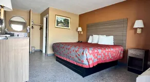 THE COUNTRY CORNER INN - Image 2