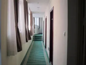Green Tree Inn Nanjing Zhonghua Gate Subway Station Hotel - Image 5
