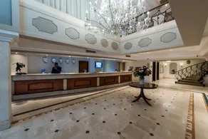 Radisson Blu Le Vendome Hotel, Cape Town - Image 2