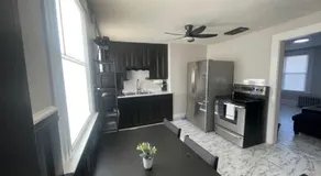 3 BR Apartment Near Wesleyan 202 - Image 2