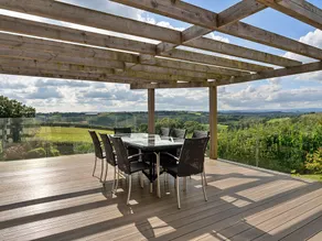 Cottage in Whitestone with Garden  Games Room - Image 3