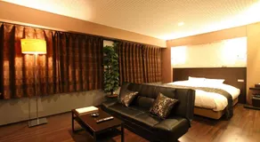 Town Hotel 41 - Image 2