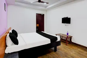 Sai Dr Venkatesh Residency by OYO Rooms - Image 2