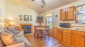Goshorn Lake Cottage 18 - Image 3