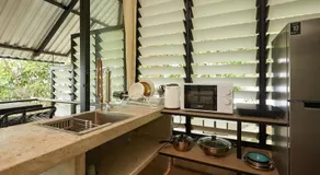 Amazing Mountain View Lodge with Pool - Image 4