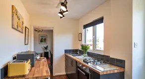 Finest Retreats - Rosebud Cottage - Image 3