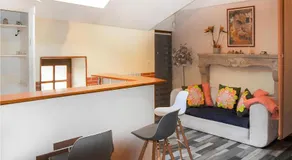 3 Bedroom Stunning Apartment In Autun - Image 2