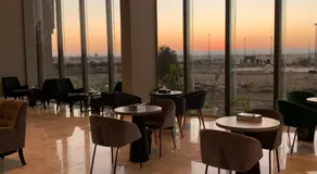 قولدن سكوير طريق الرياض Golden Square Riyadh Road - Image 3