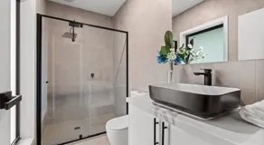 Modern 2BR Townhouse Preston Long Term Stays & Pet Friendly - Image 2