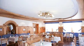 Hotel Jolanda - Image 4