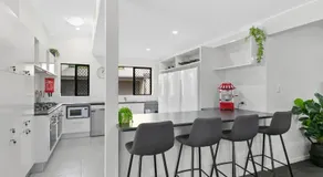 Redhill Cairns Living - Martyn St - Image 4