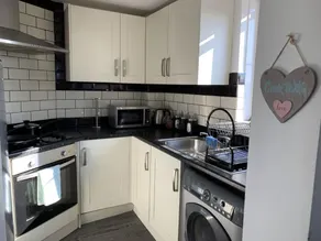 Eskdaill Place Apartment - Image 4