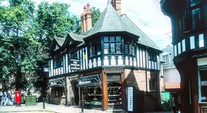 Lightfoot House - Image 3