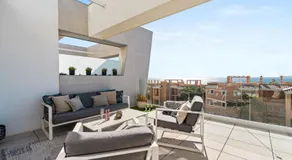 46 Corner Apartment with panoramic sea views and large terrace - Image 3