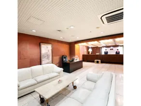 Central Hotel - Image 4