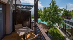 Hotel Golden Lake Resort - Image 4
