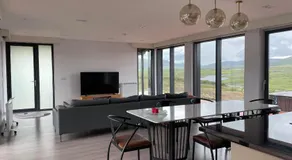 Modern Villa - Image 3