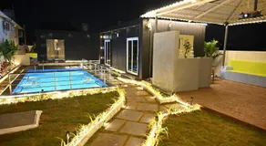 Luxury Private Farmhouse Pool & OutdoorMovie Night - Image 3