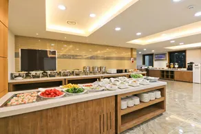 Lion Hotel - Image 2