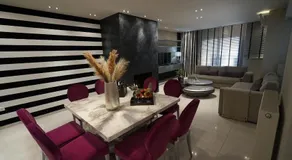 Mary's Luxury Apartment - Image 2