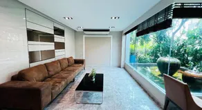 14 Place - Image 3