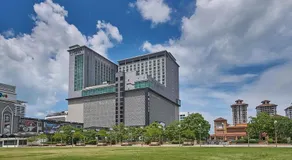 Hatten Hotel Super Sea View 4pax High Floor FREE 1 Carpark & Netflix with 2 TV Room - Image 5